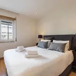 2 Bedroom Belem Wonder By Lovelystay Apartmán